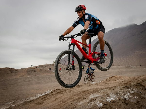 Top Techniques for Goalkeepers to Boost Reaction Speed and Enhance Agility